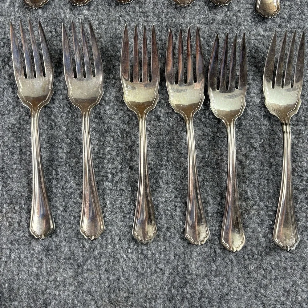 VTG 12 Rogers AA Puritan 1912 Individual Salad Forks Silverplate Pat Sept 3 1912
